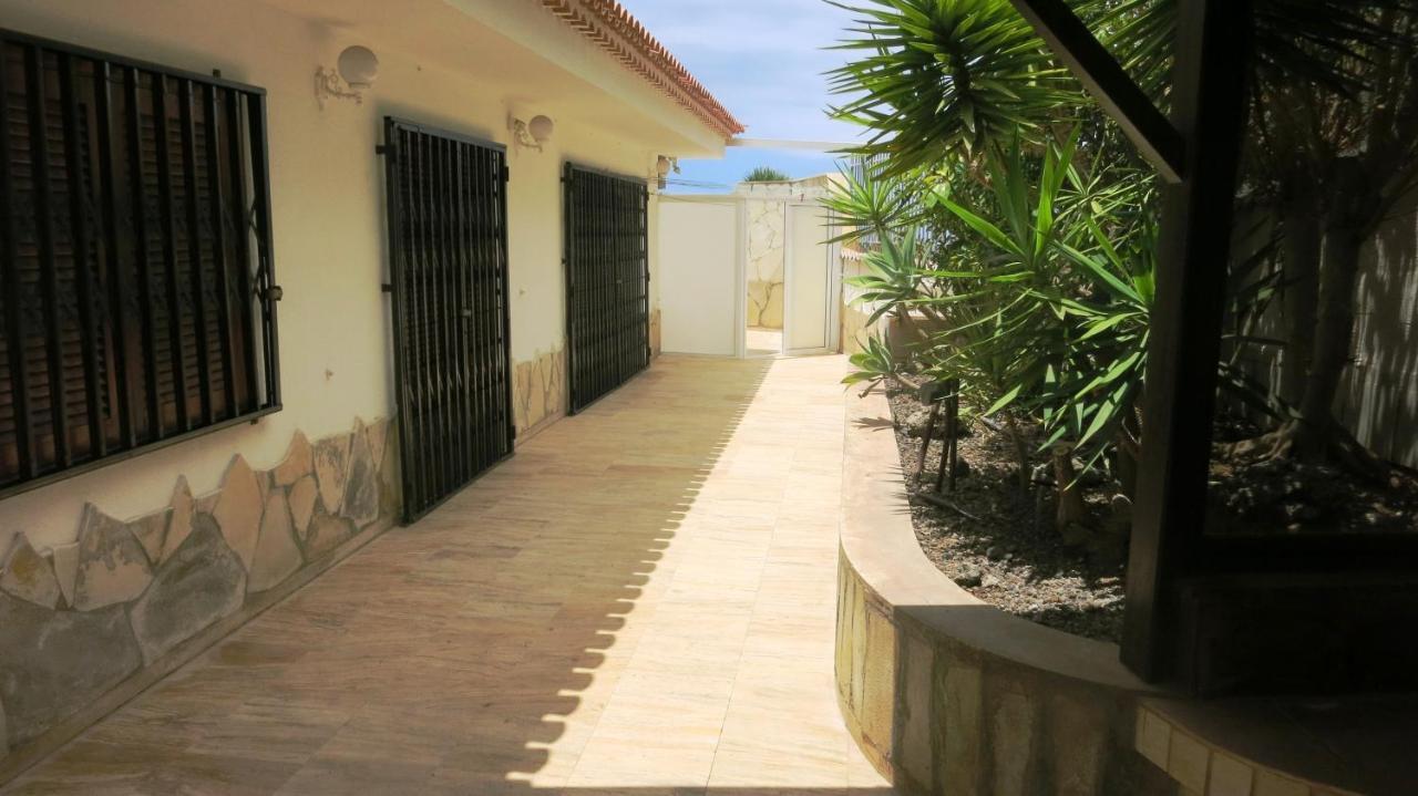 فيلا Sunny House With Private Pool And Sea View أذيخي المظهر الخارجي الصورة