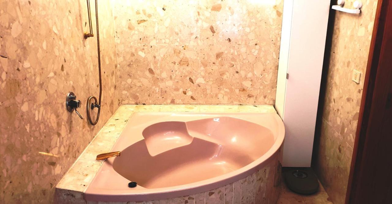 فيلا Sunny House With Private Pool And Sea View أذيخي المظهر الخارجي الصورة