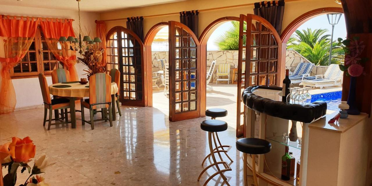 فيلا Sunny House With Private Pool And Sea View أذيخي المظهر الخارجي الصورة